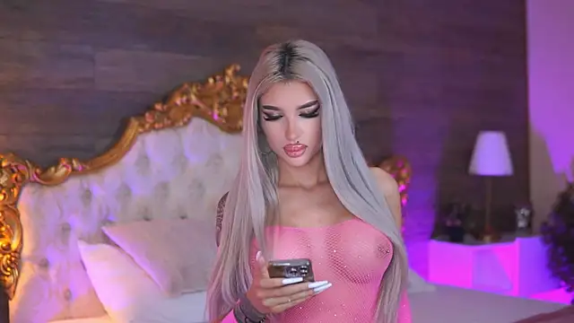 Juicy Jessye online show from October 2025 07:47:01 PM