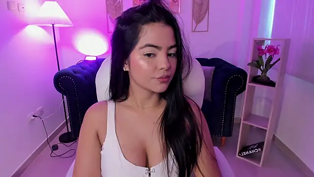 Layla Breezee online show from March 2026 11:56:02 AM