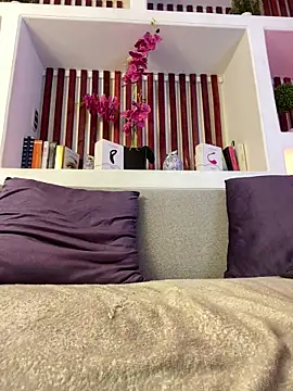 Snapshot of ApoloCruz chatting on February 2026 03:47:01 AM ApoloCruz online show from February 2026 03:47:01 AM