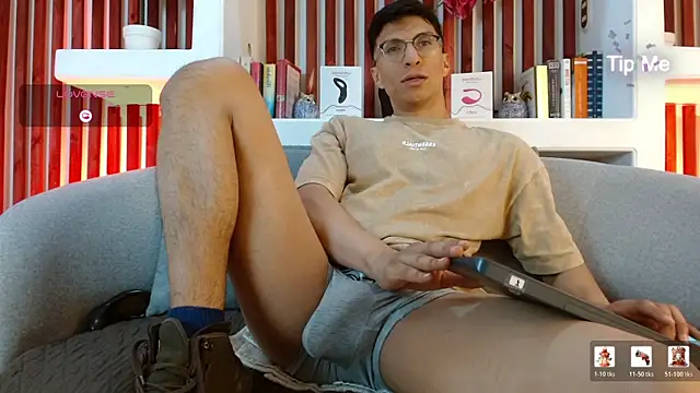 ApoloCruz online show from April 2026 05:09:01 AM