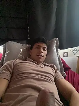 Snapshot of ApoloCruz chatting on February 2026 10:07:01 PM ApoloCruz online show from February 2026 10:07:01 PM