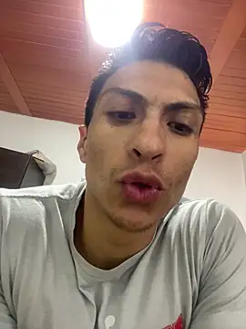 Snapshot of ApoloCruz chatting on February 2026 03:09:01 PM ApoloCruz online show from February 2026 03:09:01 PM