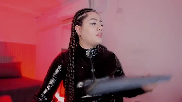 bonnieAn online show from November 2025 11:20:02 AM