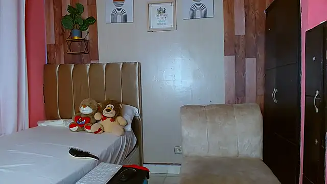electrabrowns online show from October 2025 12:33:02 AM