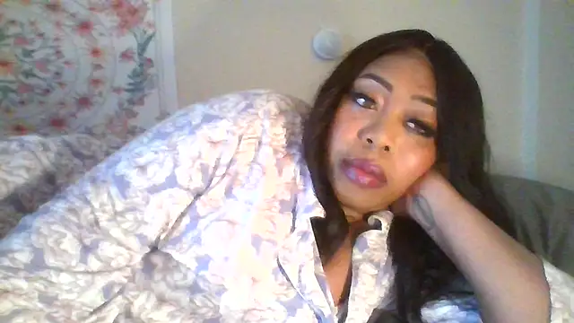 Snapshot of angeliquebelcali chatting on November 2025 06:12:01 PM angeliquebelcali online show from November 2025 06:12:01 PM