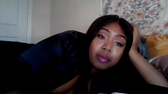 Snapshot of angeliquebelcali chatting on September 2025 10:21:01 PM angeliquebelcali online show from September 2025 10:21:01 PM