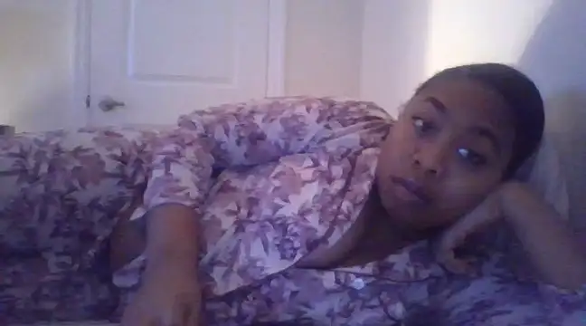 Snapshot of angeliquebelcali chatting on March 2025 02:04:01 AM angeliquebelcali online show from March 2025 02:04:01 AM