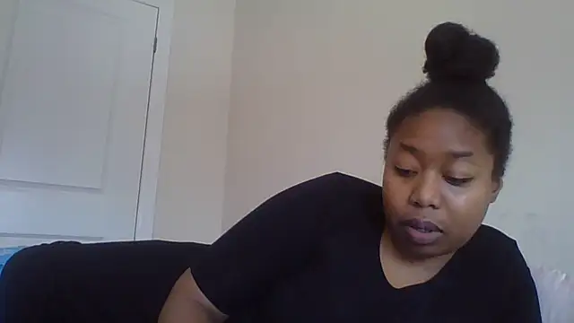 Snapshot of angeliquebelcali chatting on February 2025 06:36:02 PM angeliquebelcali online show from February 2025 06:36:02 PM