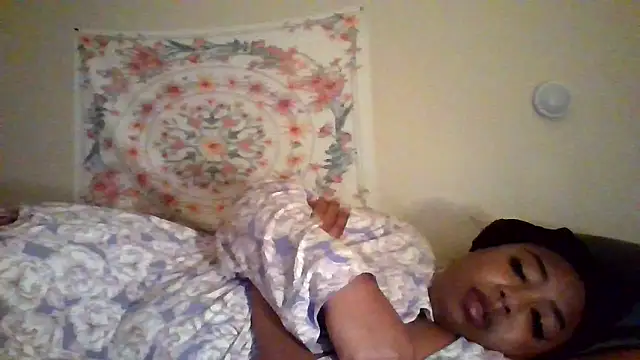 Snapshot of angeliquebelcali chatting on November 2025 06:49:02 AM angeliquebelcali online show from November 2025 06:49:02 AM