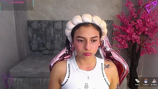 Snapshot of lilith_petit_sub chatting on September 2025 08:21:02 PM lilith petit sub online show from September 2025 08:21:02 PM