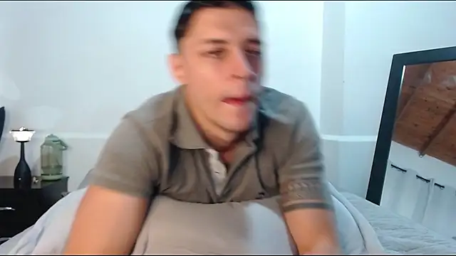 Frank Millers online show from April 2026 09:04:02 PM