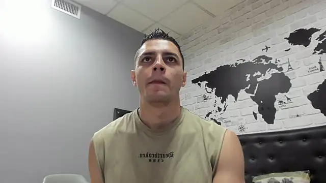 Frank Millers online show from December 2025 06:07:02 PM