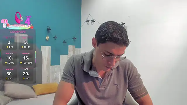Frank Millers online show from October 2025 07:33:01 PM