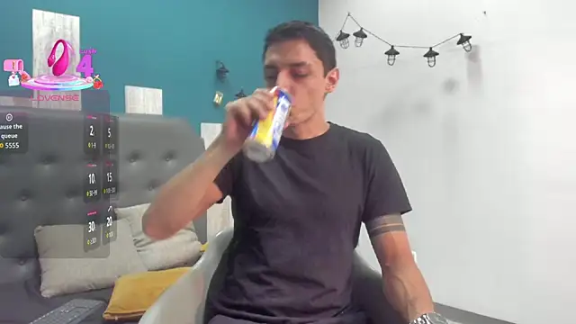 Frank Millers online show from October 2025 03:02:01 PM