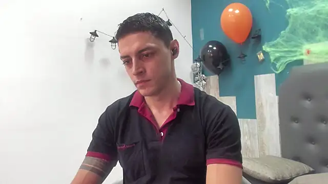 Frank Millers online show from October 2025 08:41:01 PM