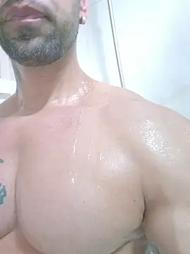 Snapshot of badbrown chatting on November 2025 12:31:01 AM badbrown online show from November 2025 12:31:01 AM