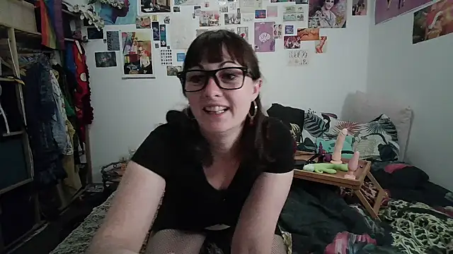 Snapshot of AdorahB3ll3 chatting on March 2025 08:11:01 PM AdorahB3ll3 online show from March 2025 08:11:01 PM