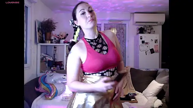 Snapshot of AdorahB3ll3 chatting on December 2025 08:14:01 PM AdorahB3ll3 online show from December 2025 08:14:01 PM