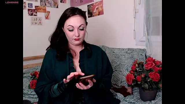 Snapshot of AdorahB3ll3 chatting on October 2025 08:19:01 PM AdorahB3ll3 online show from October 2025 08:19:01 PM