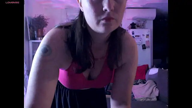 Snapshot of AdorahB3ll3 chatting on October 2025 07:16:01 PM AdorahB3ll3 online show from October 2025 07:16:01 PM