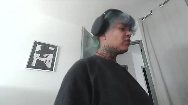 serena  vedette online show from October 2025 01:42:05 PM