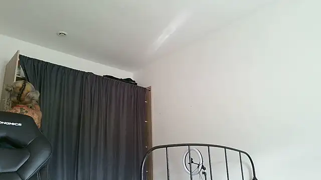 serena  vedette online show from February 2026 11:44:02 AM