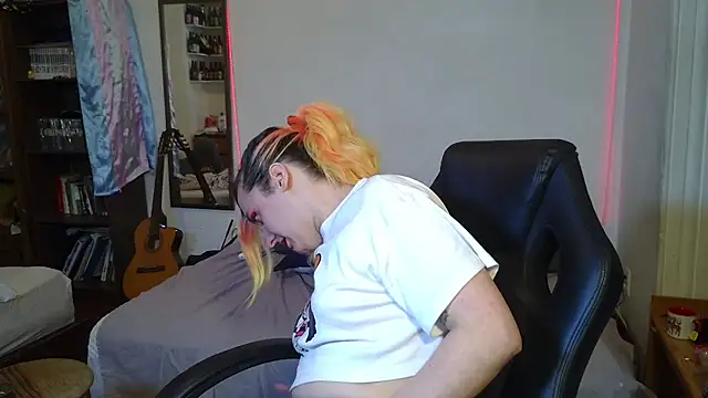 Evelan420 online show from October 2025 09:25:02 PM