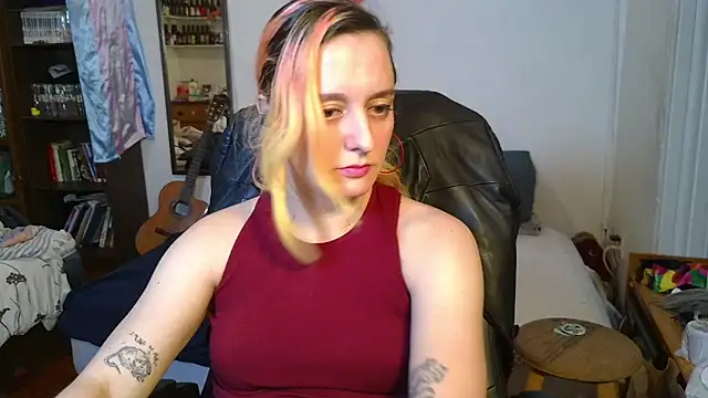 Evelan420 online show from November 2025 07:18:01 PM