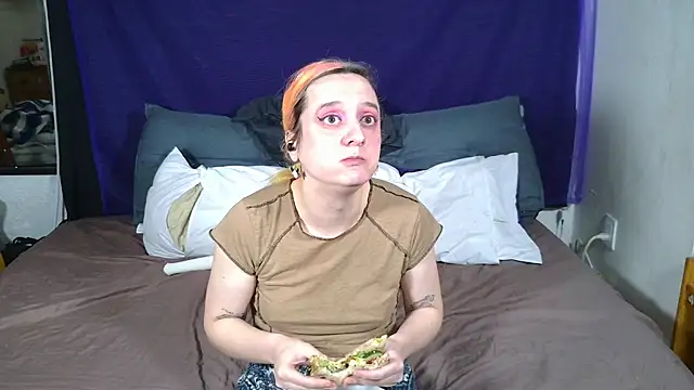 Evelan420 online show from October 2025 05:58:02 PM