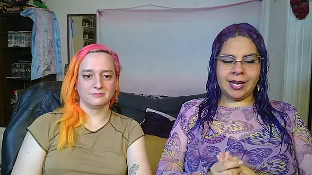 Evelan420 online show from December 2025 05:59:02 PM