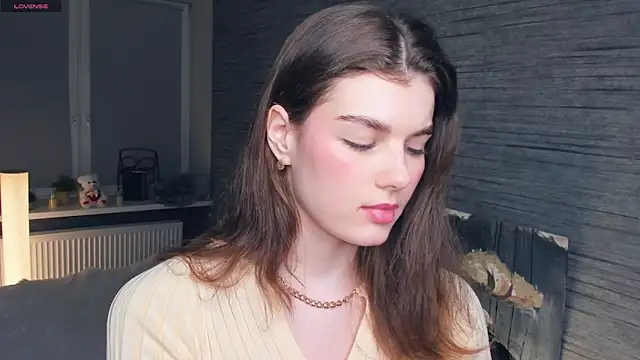 FloraDobb online show from March 2025 09:15:02 PM