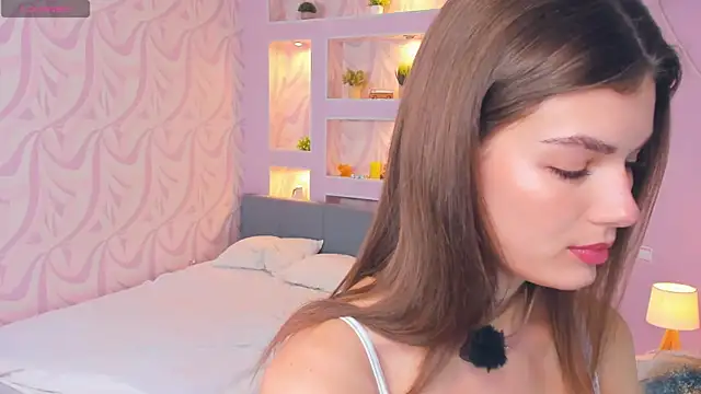 FloraDobb online show from April 2026 07:11:02 AM