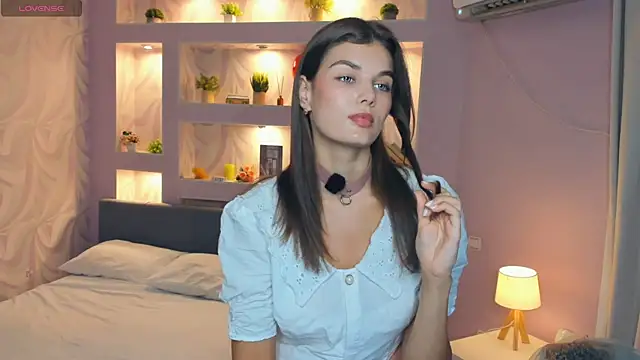 FloraDobb online show from September 2025 07:09:02 AM