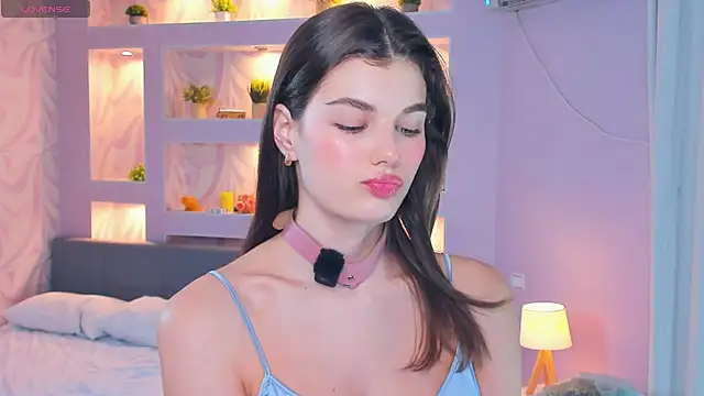 FloraDobb online show from November 2025 07:12:01 AM