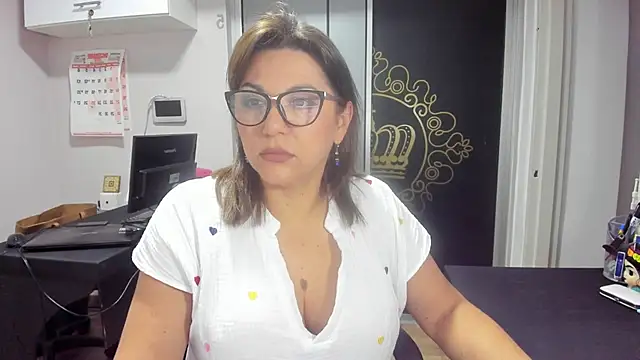TiffanyyWilson online show from March 2026 09:20:01 PM