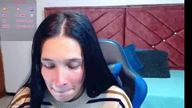 victoria adams07 online show from April 2026 02:32:02 PM