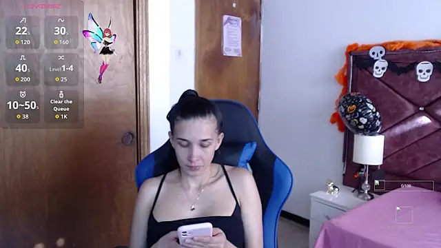 victoria adams07 online show from October 2025 08:28:02 PM