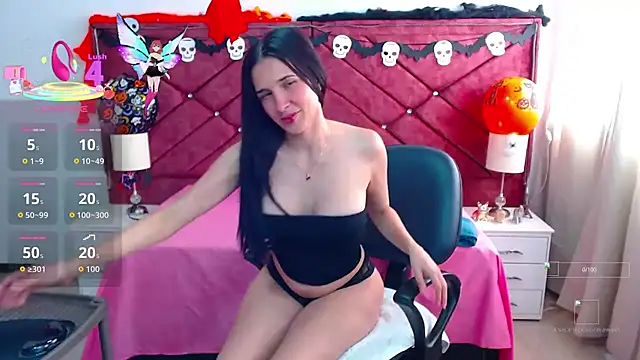 victoria adams07 online show from October 2025 07:48:01 PM