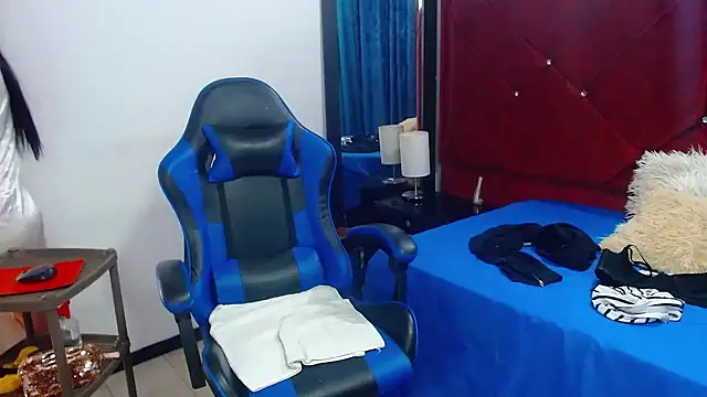 victoria adams07 online show from February 2026 07:58:02 PM