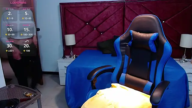 victoria adams07 online show from November 2025 07:50:02 PM