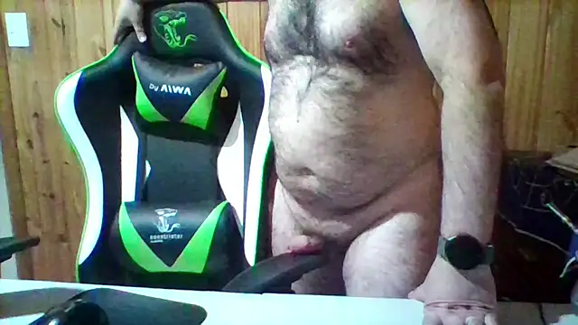 Snapshot of BearArg chatting on November 2025 09:51:02 PM BearArg online show from November 2025 09:51:02 PM