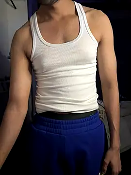 fit boyxx online show from November 2025 07:51:01 PM