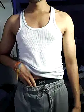 fit boyxx online show from November 2025 07:30:02 PM