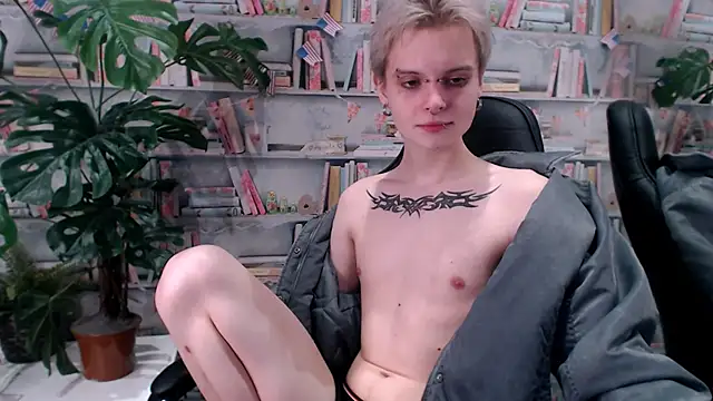 DemianEnglen online show from March 2025 11:39:02 PM