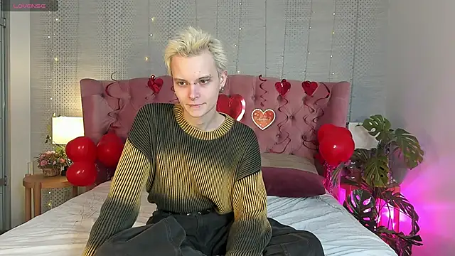 DemianEnglen online show from February 2025 09:22:01 PM