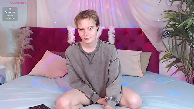 DemianEnglen online show from October 2025 07:24:02 PM