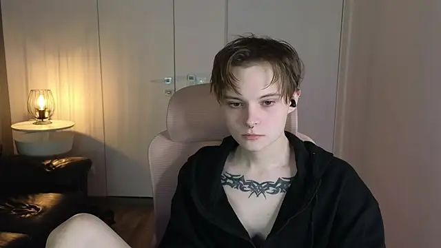 DemianEnglen online show from June 2026 10:09:02 PM