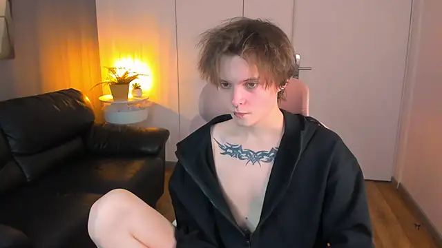 DemianEnglen online show from April 2026 03:29:01 PM