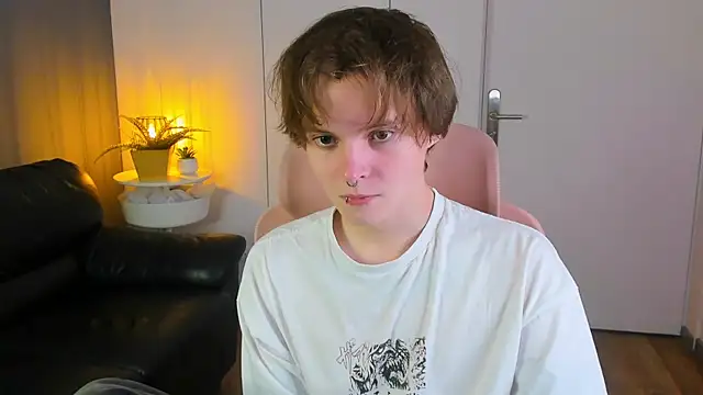 DemianEnglen online show from April 2026 01:35:01 PM