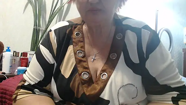DeniseeRosea online show from October 2025 07:00:01 PM